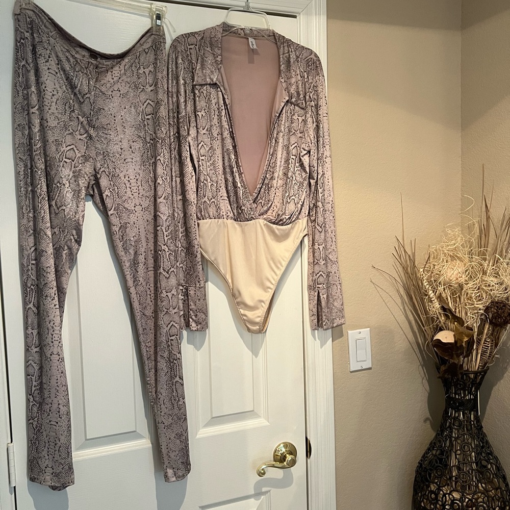 Sneak Print Two-piece Set